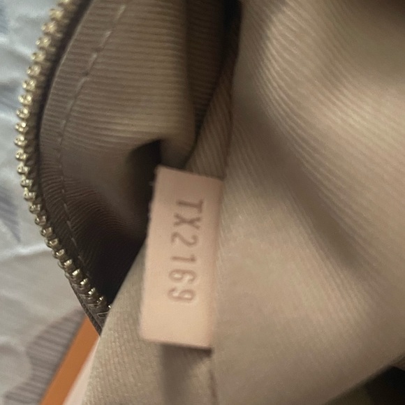 COPY - Louis Vuitton Graceful PM - Picture 12 of 12